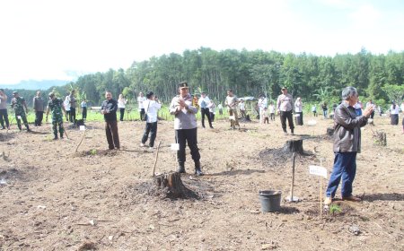 Polres Bondowoso Dukung HPN 2026 dengan Aksi Tanam 1.000 Pohon