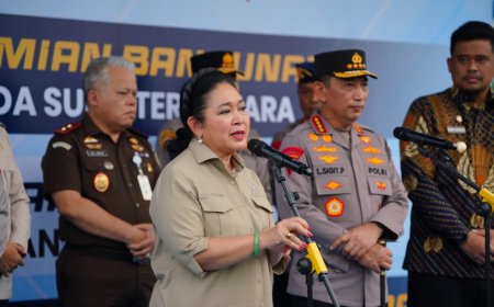 22 Kontainer Bantuan Dilepas, Kapolri: Negara Hadir untuk Korban Bencana