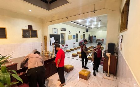 Polres Lumajang Siagakan Personel di Vihara Jelang Imlek