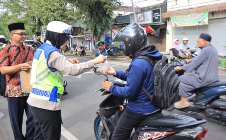 Aksi Sosial Ramadan, Polres Malang Sasar Pengguna Jalan
