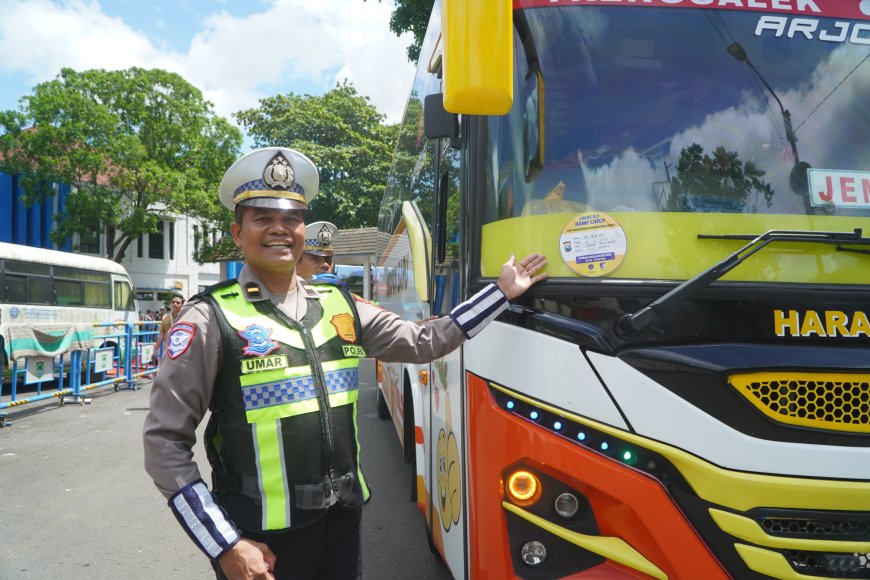 Melalui Polantas Menyapa, Polres Malang Kampanyekan Kesadaran Berlalu Lintas di OPS Keselamatan Semeru