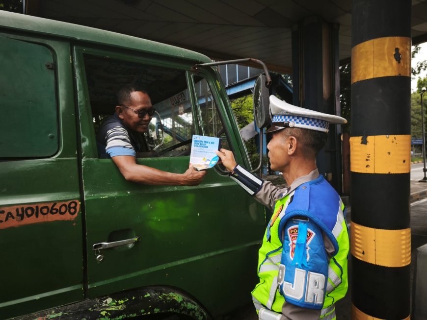 Operasi Keselamatan Semeru 2026, Ditlantas Polda Jatim Jaga Ketertiban Lajur Tol