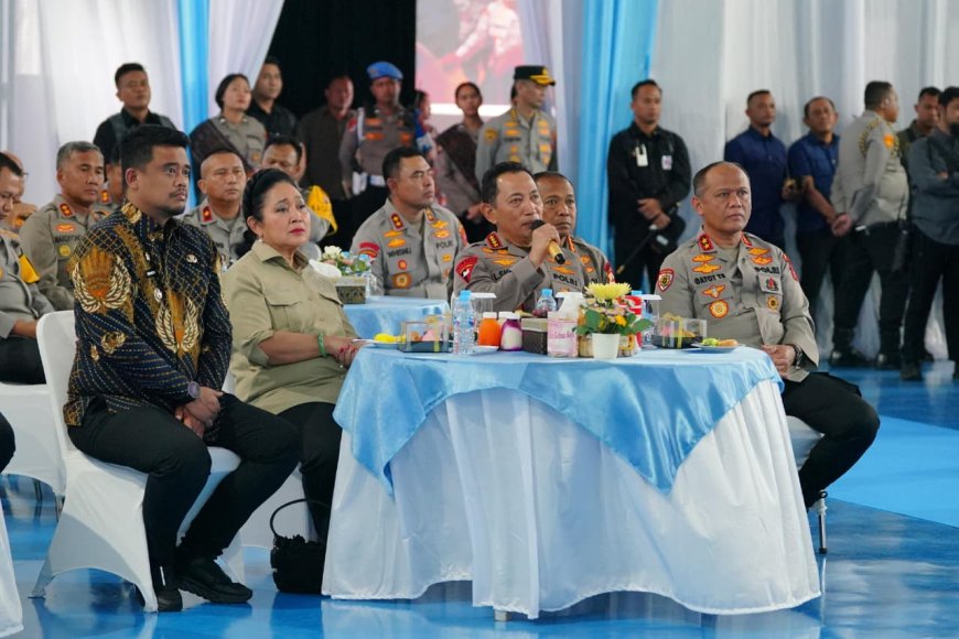 22 Kontainer Bantuan untuk Sumatra, DPR RI Apresiasi Sinergi Polri