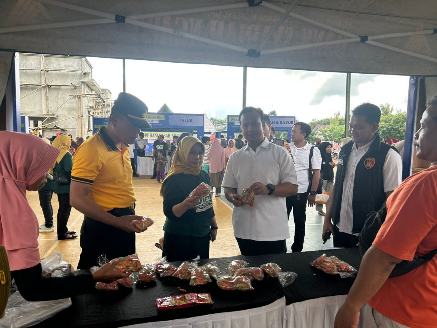 Kolaborasi Polres Ngawi dan Pemerintah Daerah Sukseskan Operasi Pasar Murah