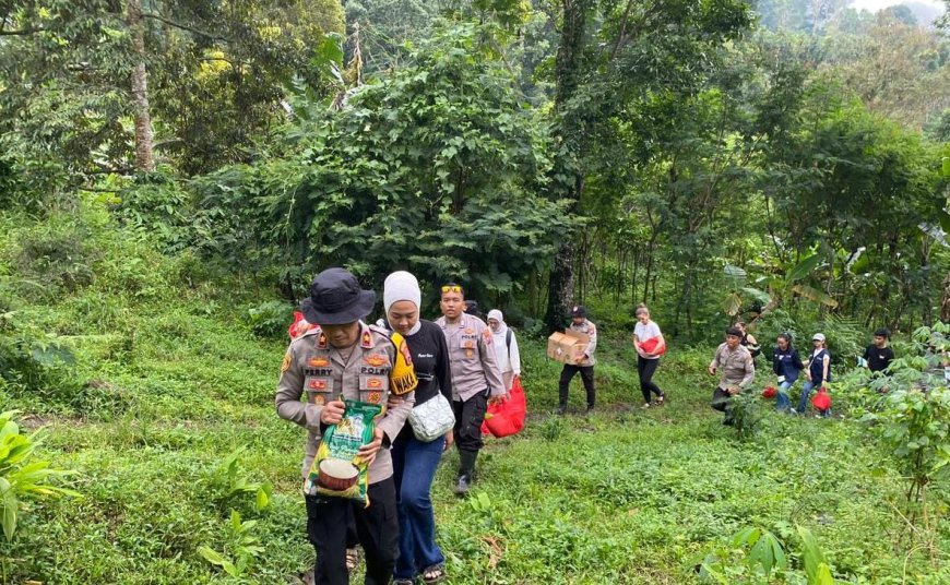 Bantuan Tetap Tersalurkan, Polres Jember Hadapi Tantangan Medan