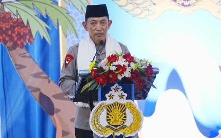 Kapolri Serukan Persatuan Bangsa dalam Safari Ramadan di Sumsel