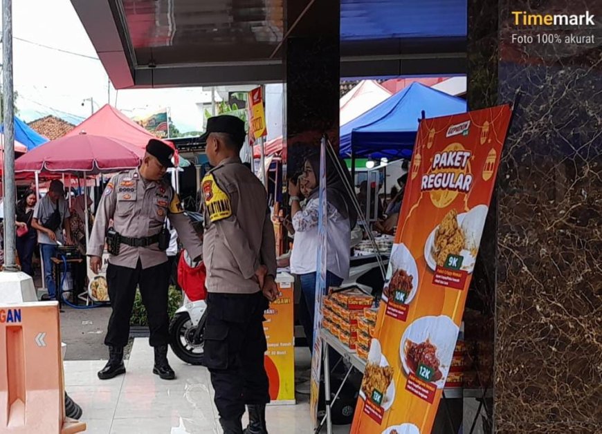Polres Ngawi Patroli Pasar, Pastikan Harga dan Stok Bapokting Terkendali