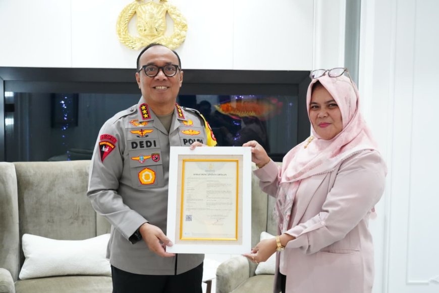 Wakapolri Dedi Prasetyo Daftarkan 39 Buku ke HAKI