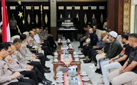 Polda Jatim Bangun Sepak Bola Damai di Jawa Timur