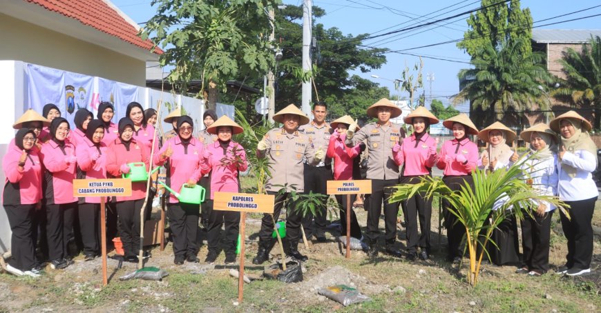 Polres Probolinggo Lakukan Penghijauan, Selamatkan Lahan Kritis