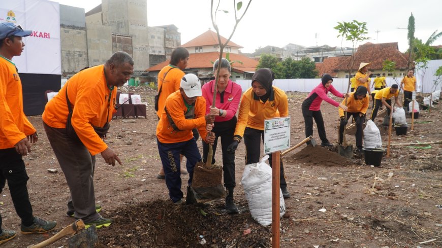 Penghijauan Jadi Wujud Kepedulian Bhayangkari di Koblen