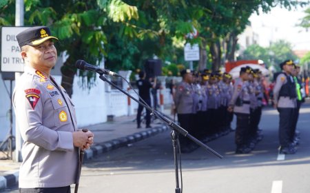 Polrestabes Surabaya Siaga Amankan Aksi Buruh dengan Profesional